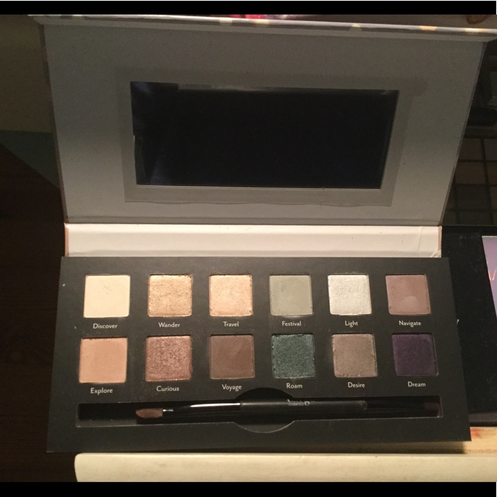 Cargo Cosmetics Wanderlust Pallette